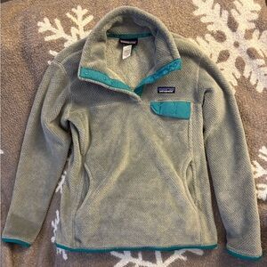 Patagonia Women's Teal and Gray Fleece Pullover